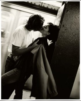 ყველაფერი დასასრულით იწყება ( განადგურება /მესამე თავი)